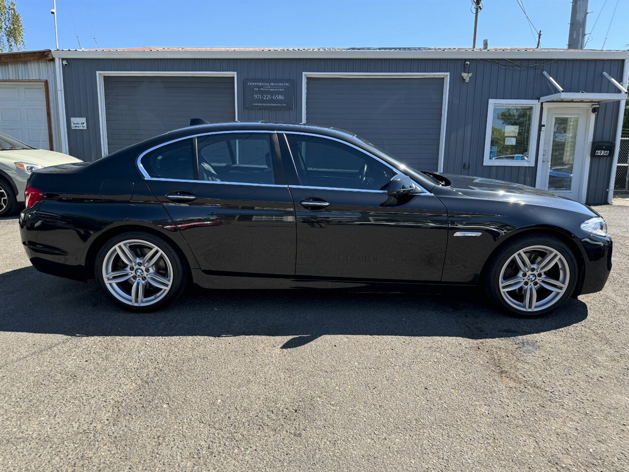 2013 BMW 528i xDrive M-SPORT 22/33/MPG   - Photo 6 - Portland, OR 97211