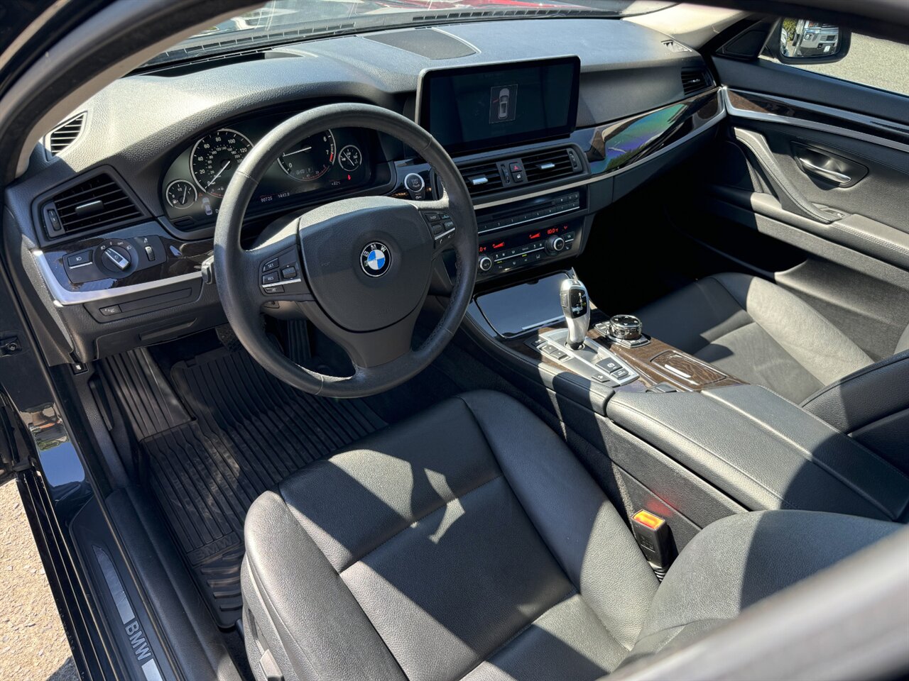 2013 BMW 528i xDrive M-SPORT 22/33/MPG   - Photo 2 - Portland, OR 97211