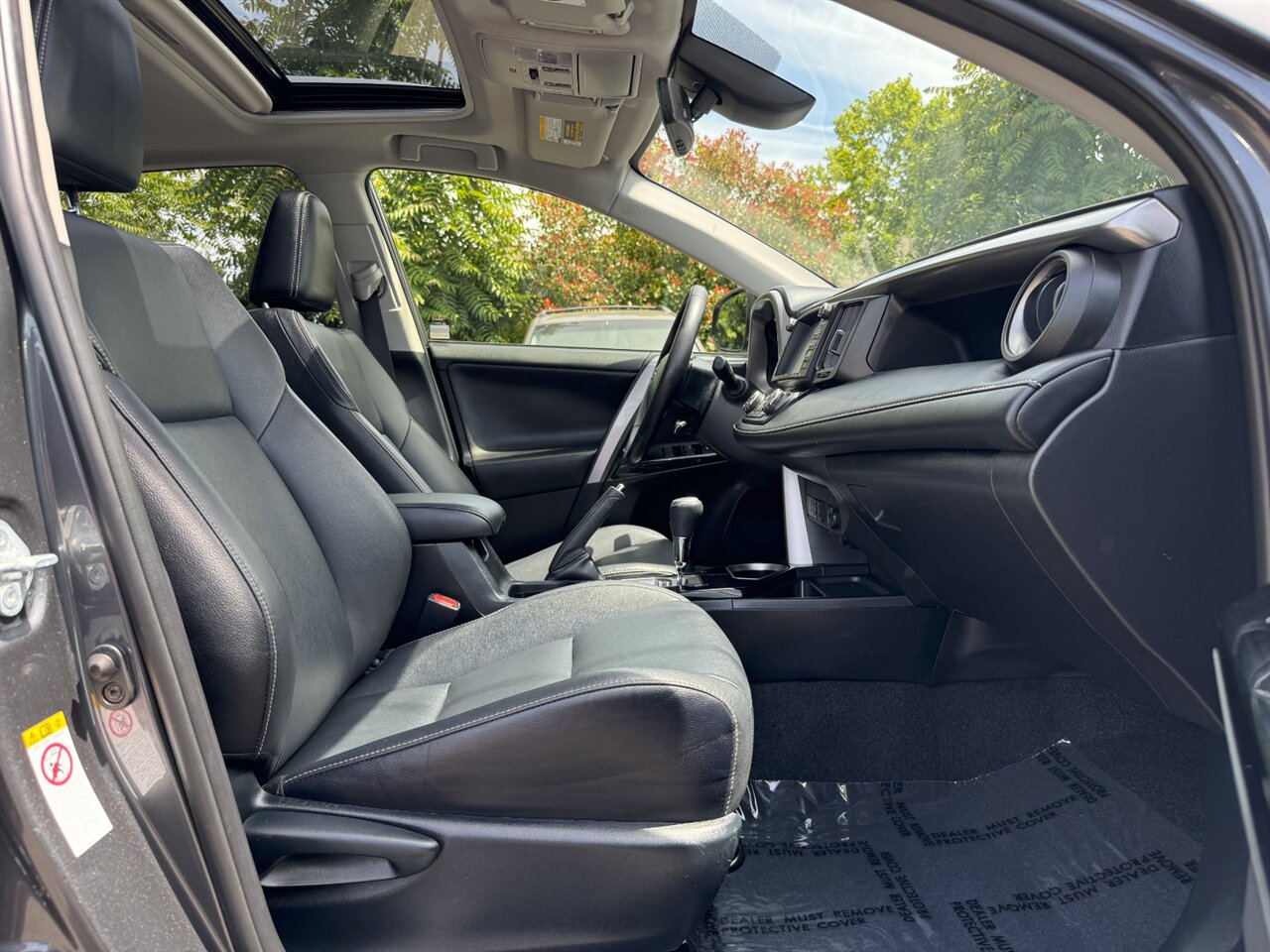 2017 Toyota RAV4 Hybrid Limited AWD ONLY 58K MILES ADAPTIVE CRUISE   - Photo 19 - Portland, OR 97211