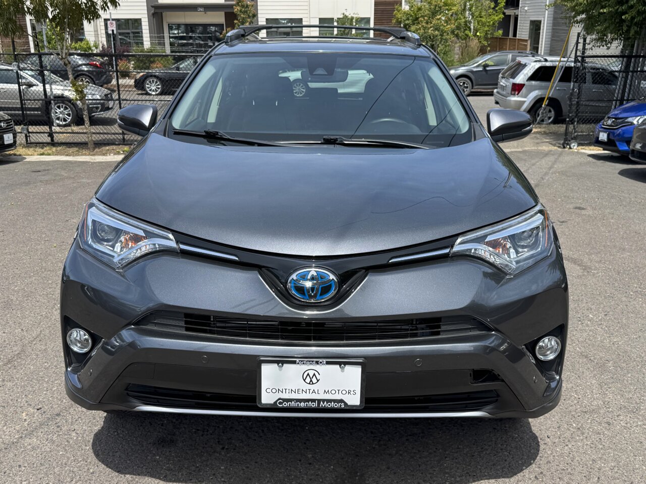 2017 Toyota RAV4 Hybrid Limited AWD ONLY 58K MILES ADAPTIVE CRUISE   - Photo 5 - Portland, OR 97211