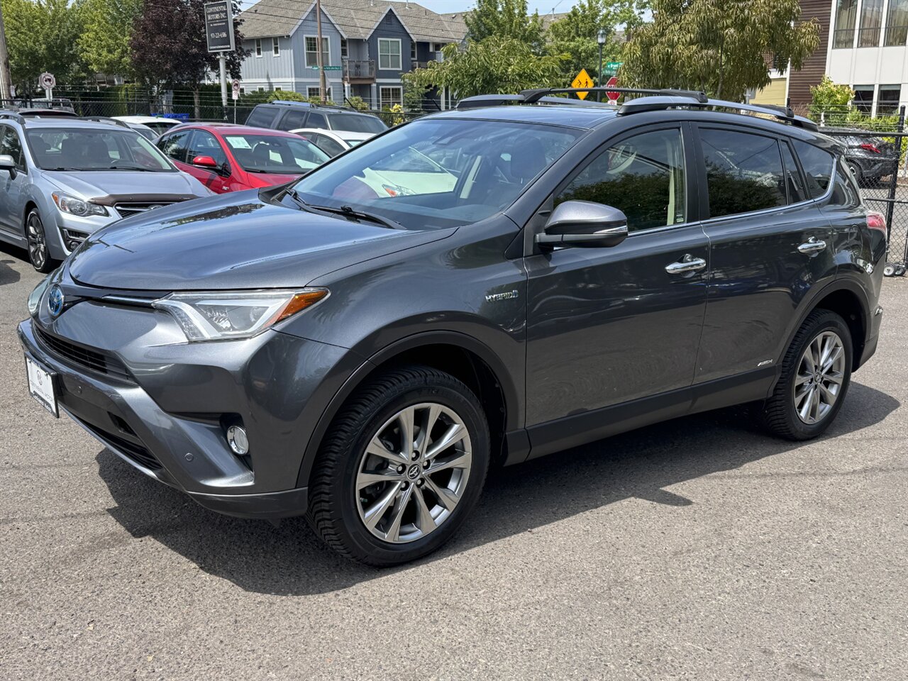 2017 Toyota RAV4 Hybrid Limited AWD ONLY 58K MILES ADAPTIVE CRUISE   - Photo 3 - Portland, OR 97211