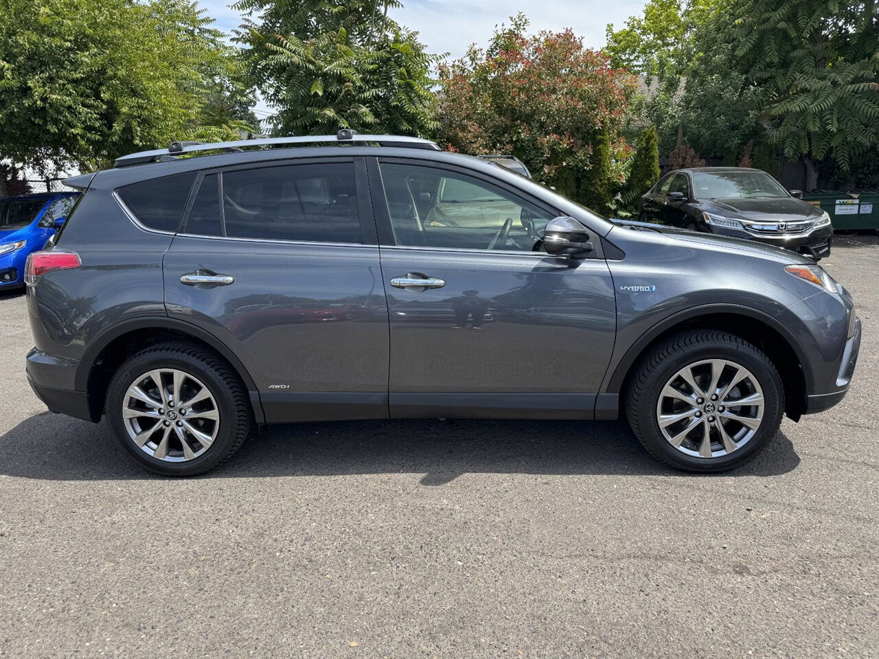2017 Toyota RAV4 Hybrid Limited AWD ONLY 58K MILES ADAPTIVE CRUISE   - Photo 7 - Portland, OR 97211