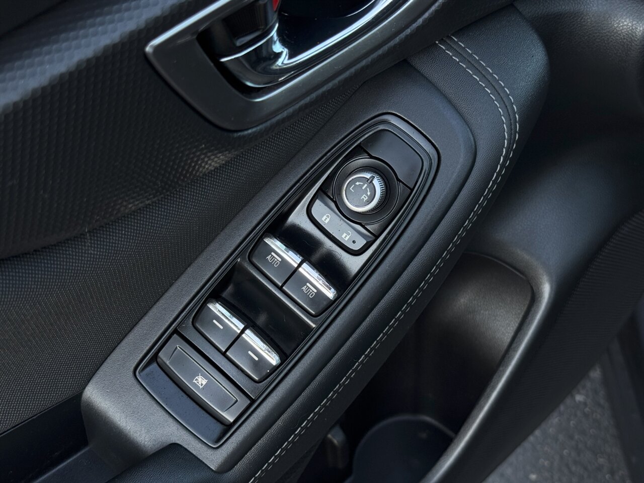 2020 Subaru Forester Premium   - Photo 19 - Portland, OR 97211