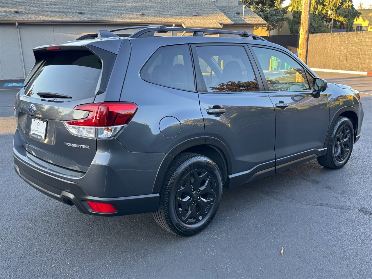 2020 Subaru Forester Premium   - Photo 7 - Portland, OR 97211