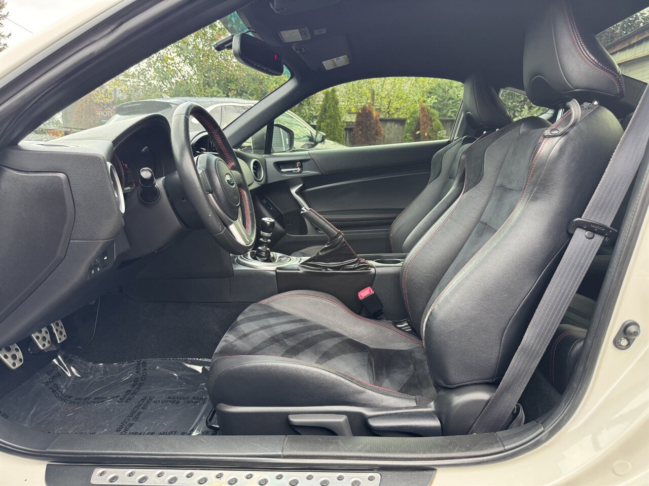 2015 Subaru BRZ Limited 6 SPEED MANUAL   - Photo 11 - Portland, OR 97211