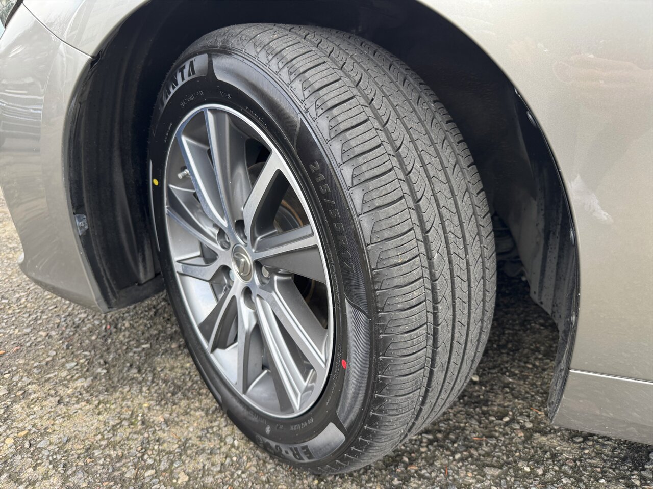 2017 Lexus ES300h ADAPTIVE CRUISE BLIND SPOT   - Photo 40 - Portland, OR 97211