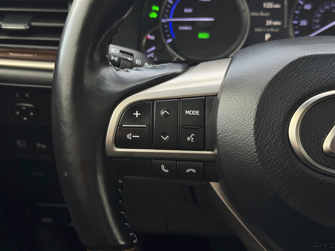 2017 Lexus ES300h ADAPTIVE CRUISE BLIND SPOT   - Photo 27 - Portland, OR 97211