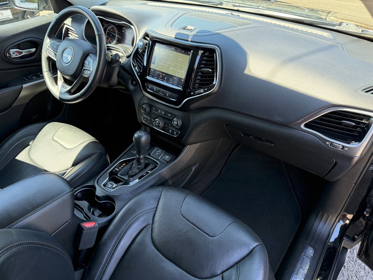 2019 Jeep Cherokee Limited 4X4 ADAPTIVE CRUISE LEATHER - Photo 18 - Portland, OR 97211