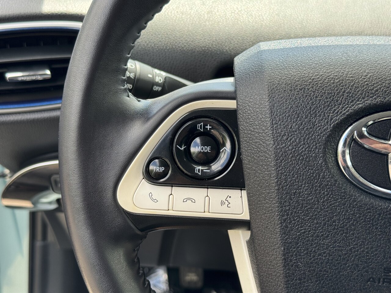 2016 Toyota Prius Three Touring ADAPTIVE CRUISE BACKUP CAMERA - Photo 24 - Portland, OR 97211