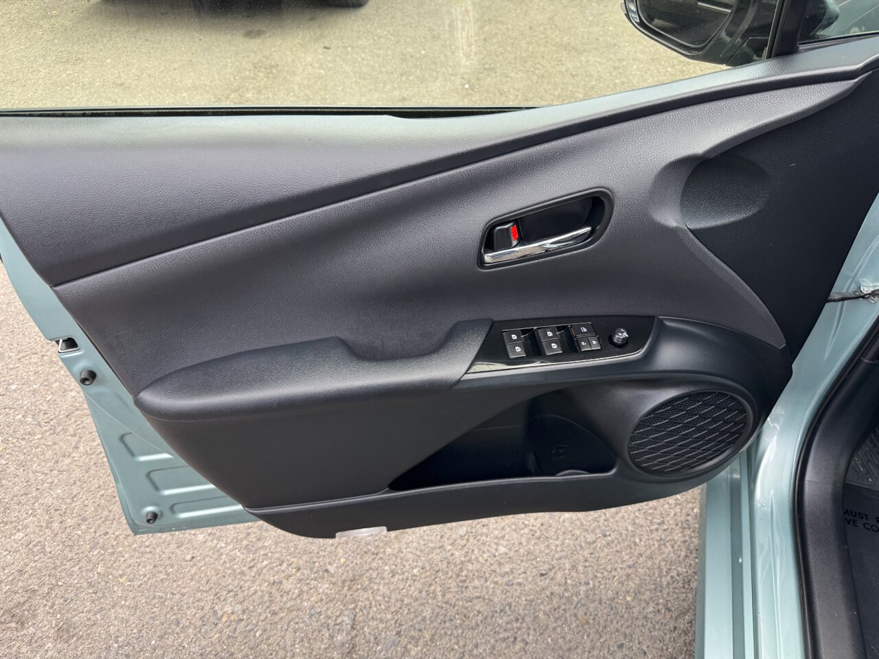 2016 Toyota Prius Three Touring ADAPTIVE CRUISE BACKUP CAMERA - Photo 12 - Portland, OR 97211