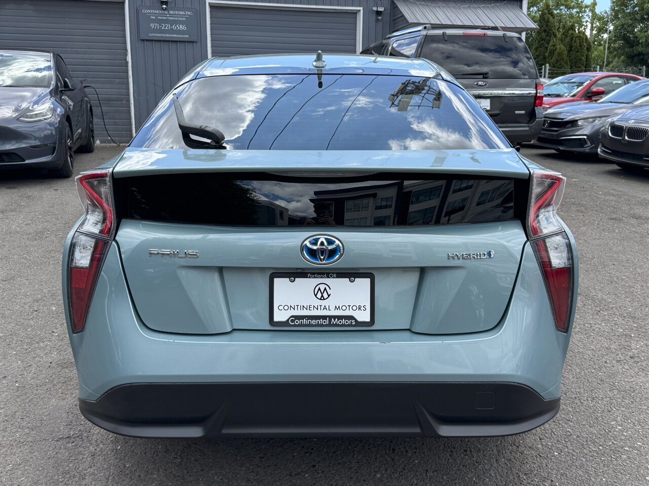 2016 Toyota Prius Three Touring ADAPTIVE CRUISE BACKUP CAMERA - Photo 9 - Portland, OR 97211