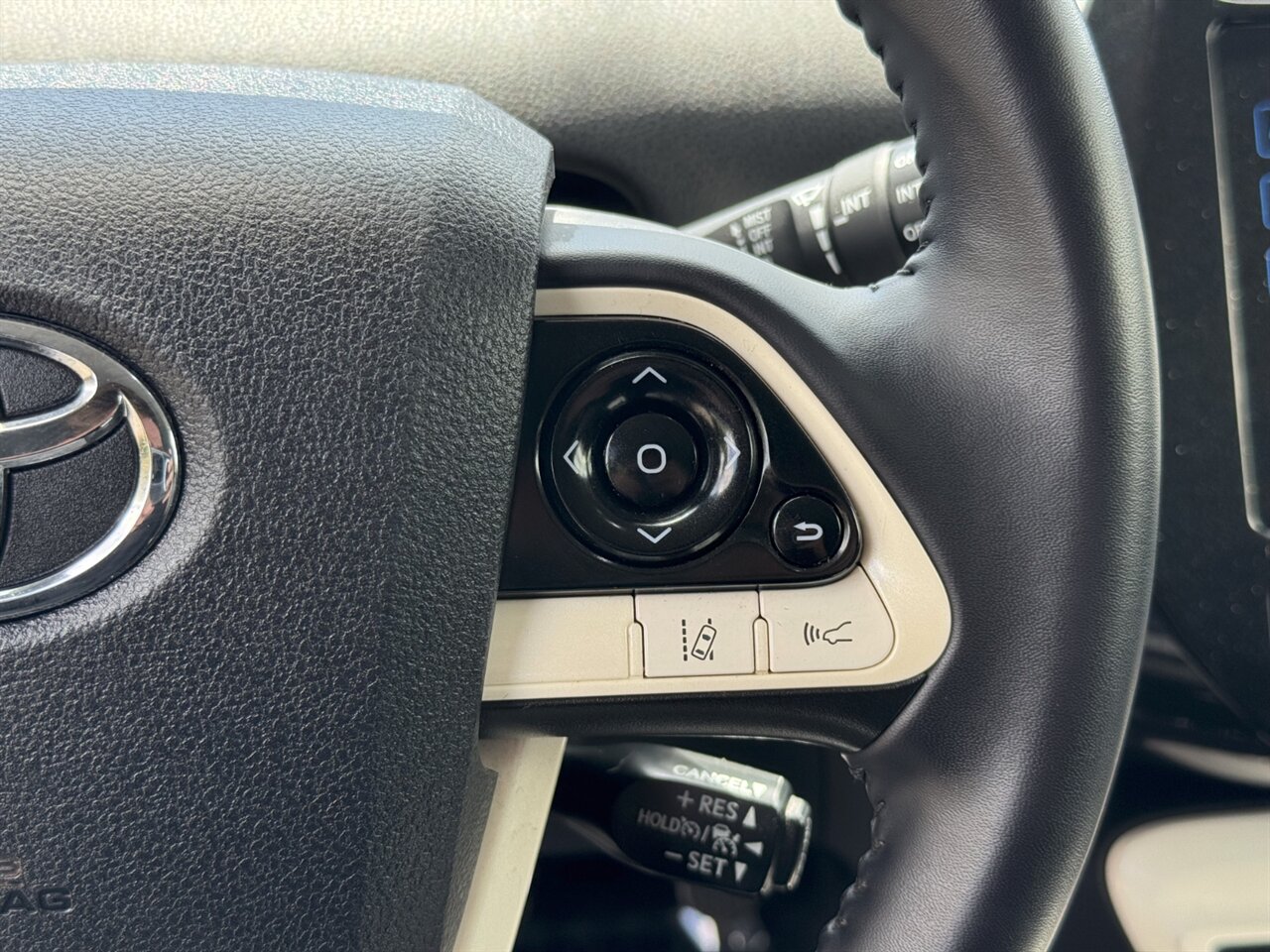 2016 Toyota Prius Three Touring ADAPTIVE CRUISE BACKUP CAMERA - Photo 25 - Portland, OR 97211