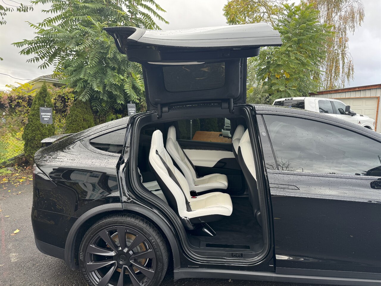 2022 Tesla Model X Plaid   - Photo 21 - Portland, OR 97211