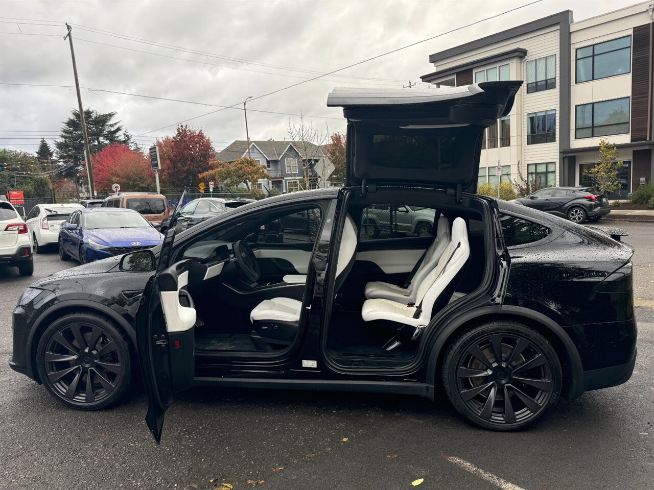 2022 Tesla Model X Plaid   - Photo 12 - Portland, OR 97211