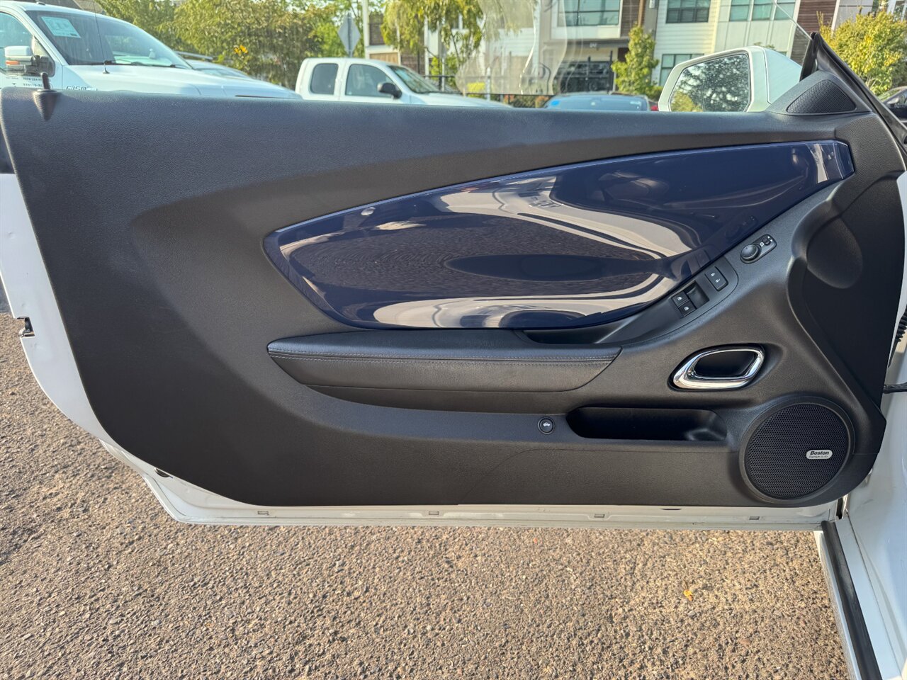 2015 Chevrolet Camaro LT - Photo 12 - Portland, OR 97211