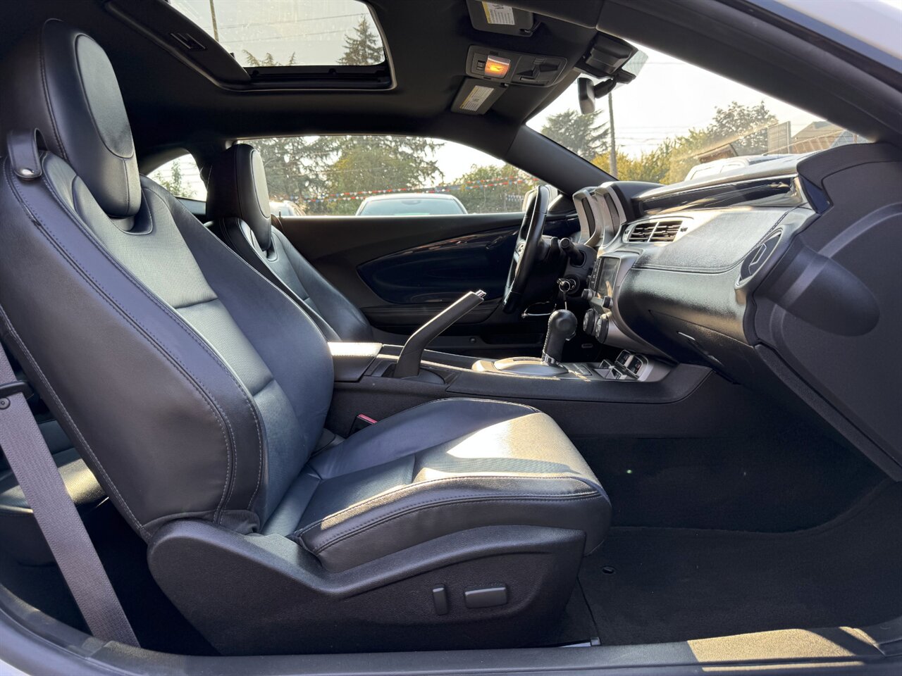 2015 Chevrolet Camaro LT - Photo 16 - Portland, OR 97211