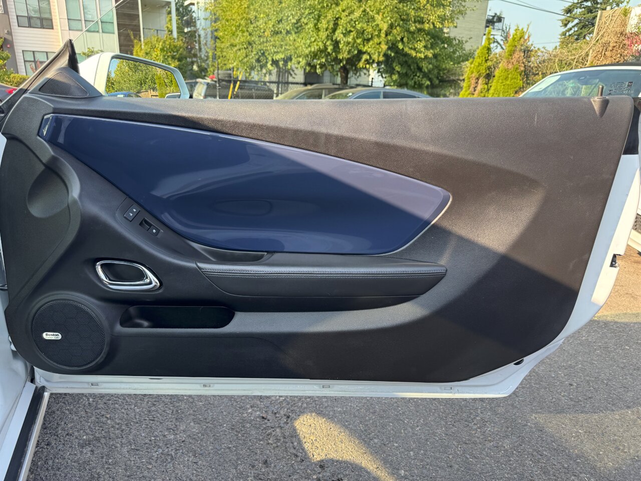 2015 Chevrolet Camaro LT - Photo 17 - Portland, OR 97211