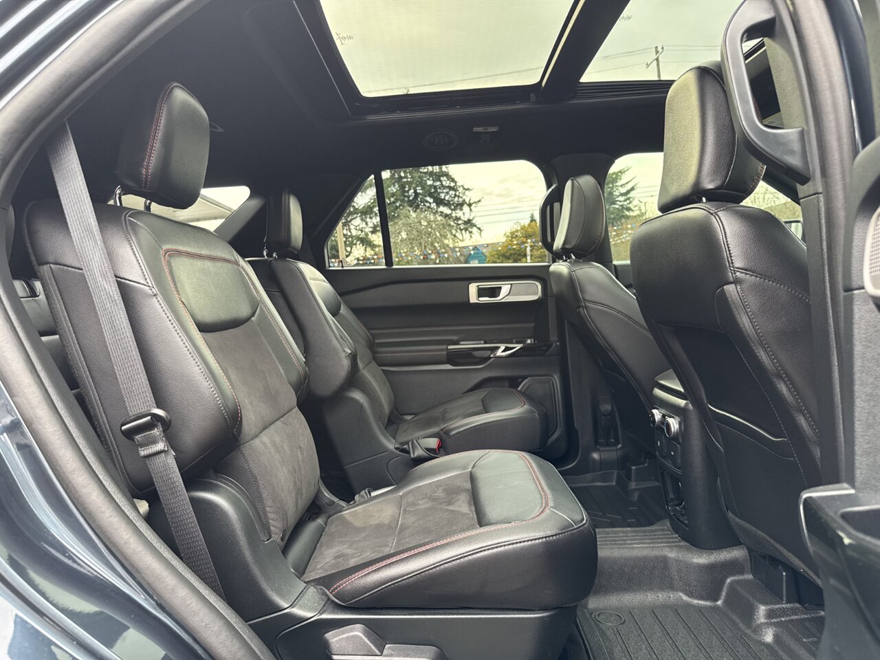 2023 Ford Explorer ST-Line AWD LOADED ONLY 16K MILES   - Photo 19 - Portland, OR 97211