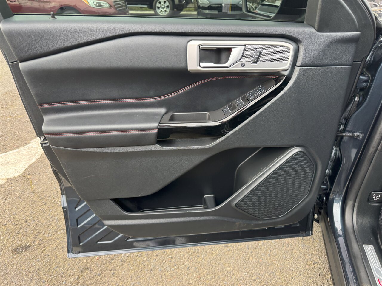 2023 Ford Explorer ST-Line AWD LOADED ONLY 16K MILES   - Photo 12 - Portland, OR 97211