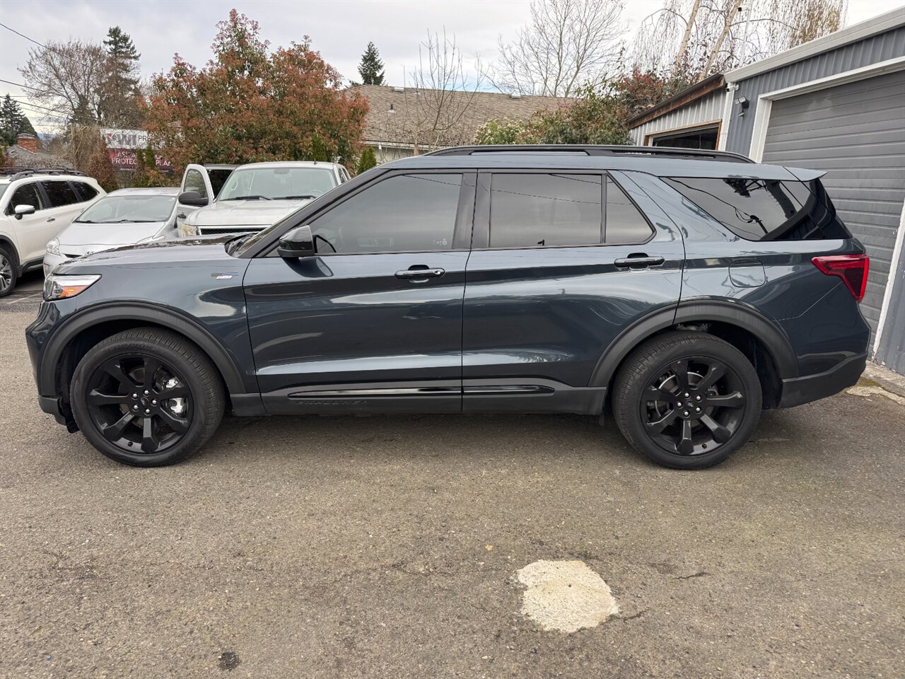 2023 Ford Explorer ST-Line AWD LOADED ONLY 16K MILES   - Photo 4 - Portland, OR 97211