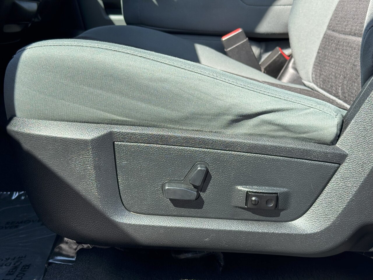 2014 RAM 1500 SLT 4x4 NEW TIRES 5.7 HEMI   - Photo 21 - Portland, OR 97211