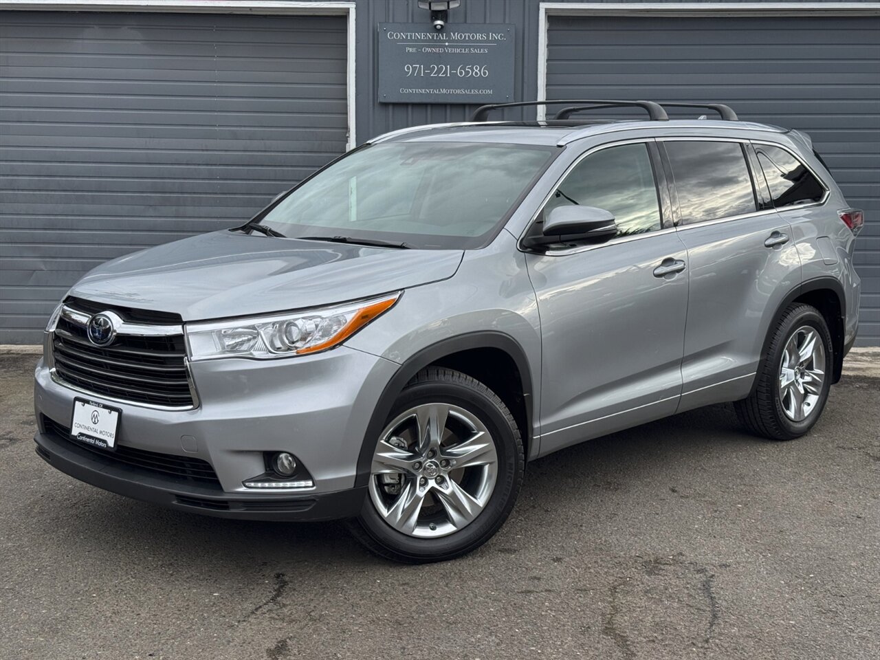 2015 Toyota Highlander Limited AWD NAV ADAPTIVE ONLY 61K MILES - Photo 1 - Portland, OR 97211
