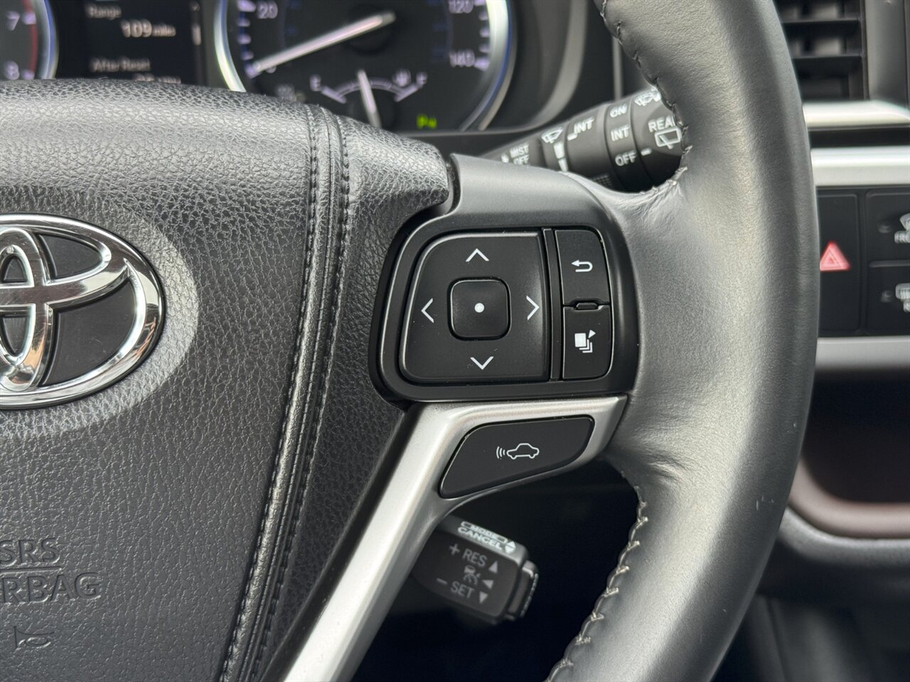 2015 Toyota Highlander Limited AWD NAV ADAPTIVE ONLY 61K MILES - Photo 28 - Portland, OR 97211