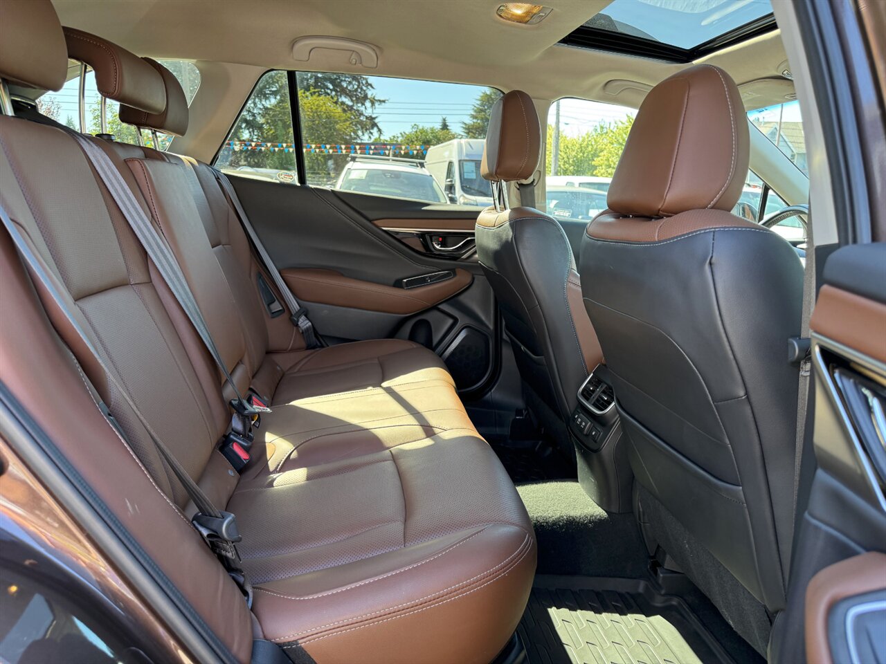 2021 Subaru Outback Touring ADAPTIVE CRUISE BROWN LEATHER   - Photo 17 - Portland, OR 97211