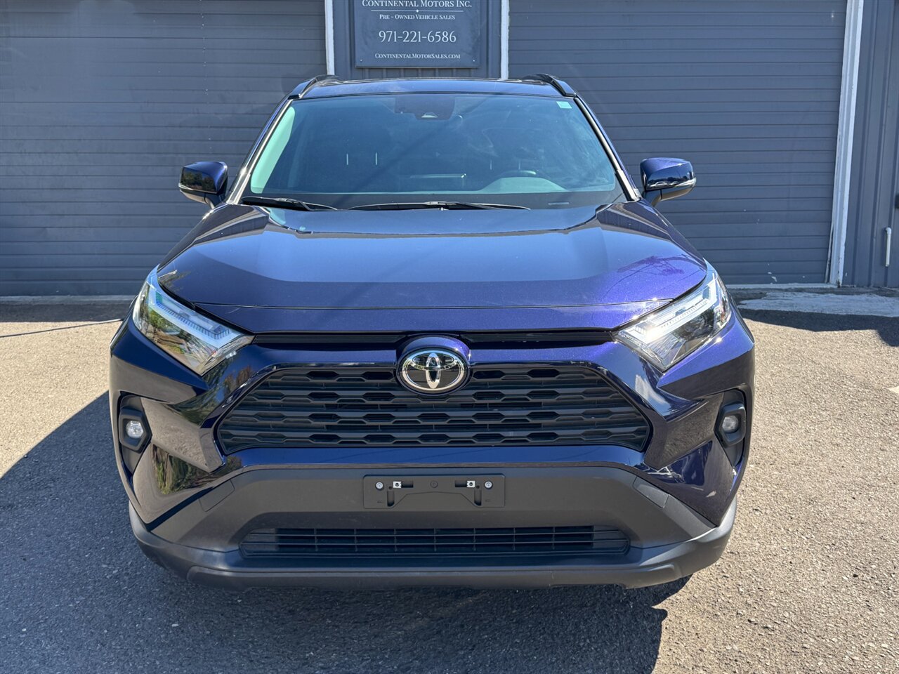 2025 Toyota RAV4 Hybrid XLE Premium AWD - Photo 5 - Portland, OR 97211