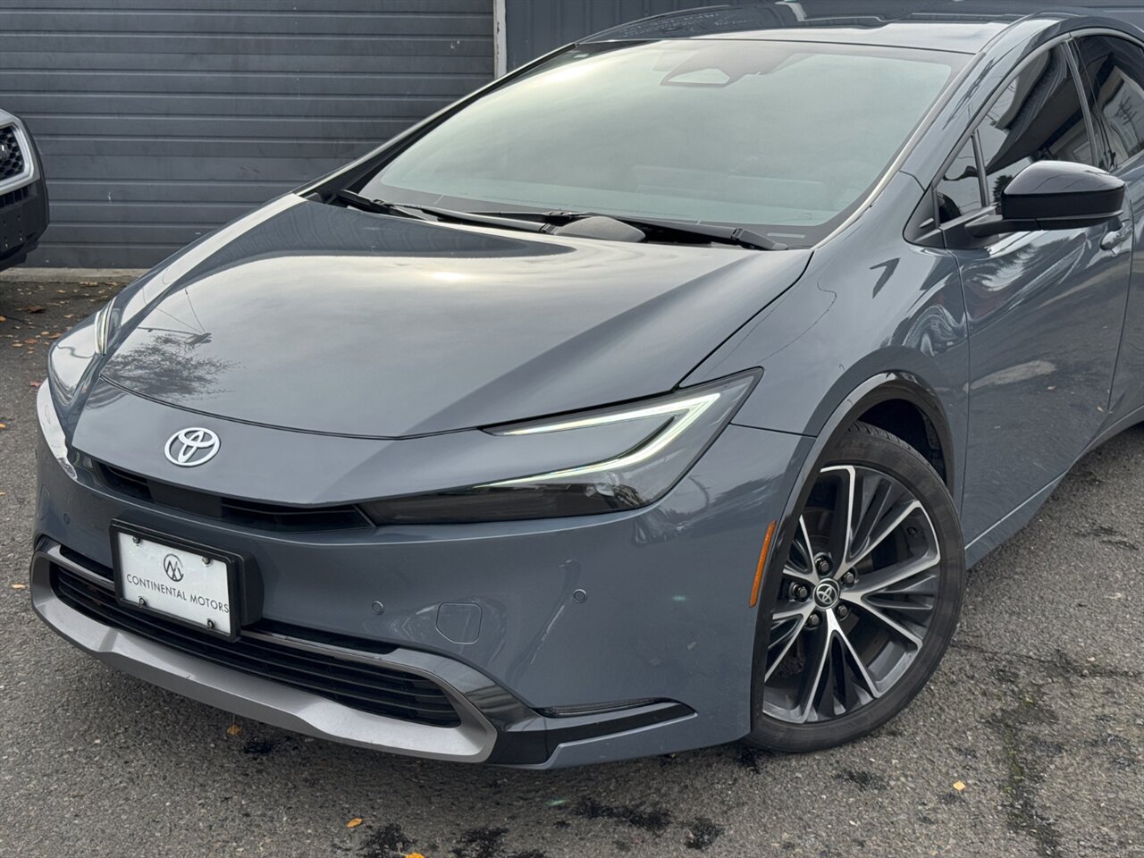 2024 Toyota Prius XLE AWD   - Photo 9 - Portland, OR 97211