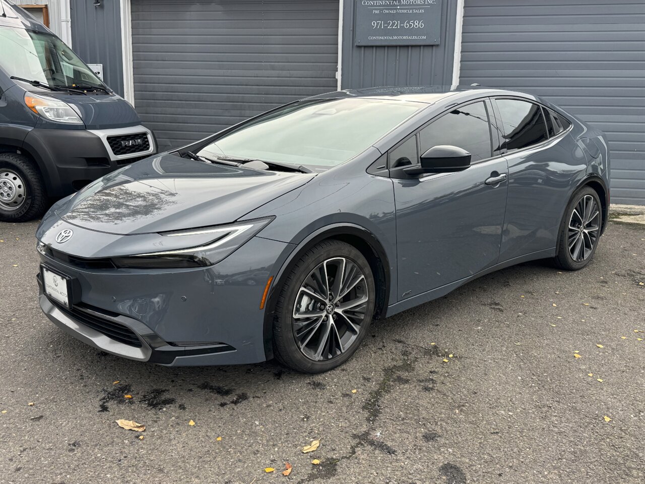2024 Toyota Prius XLE AWD   - Photo 14 - Portland, OR 97211