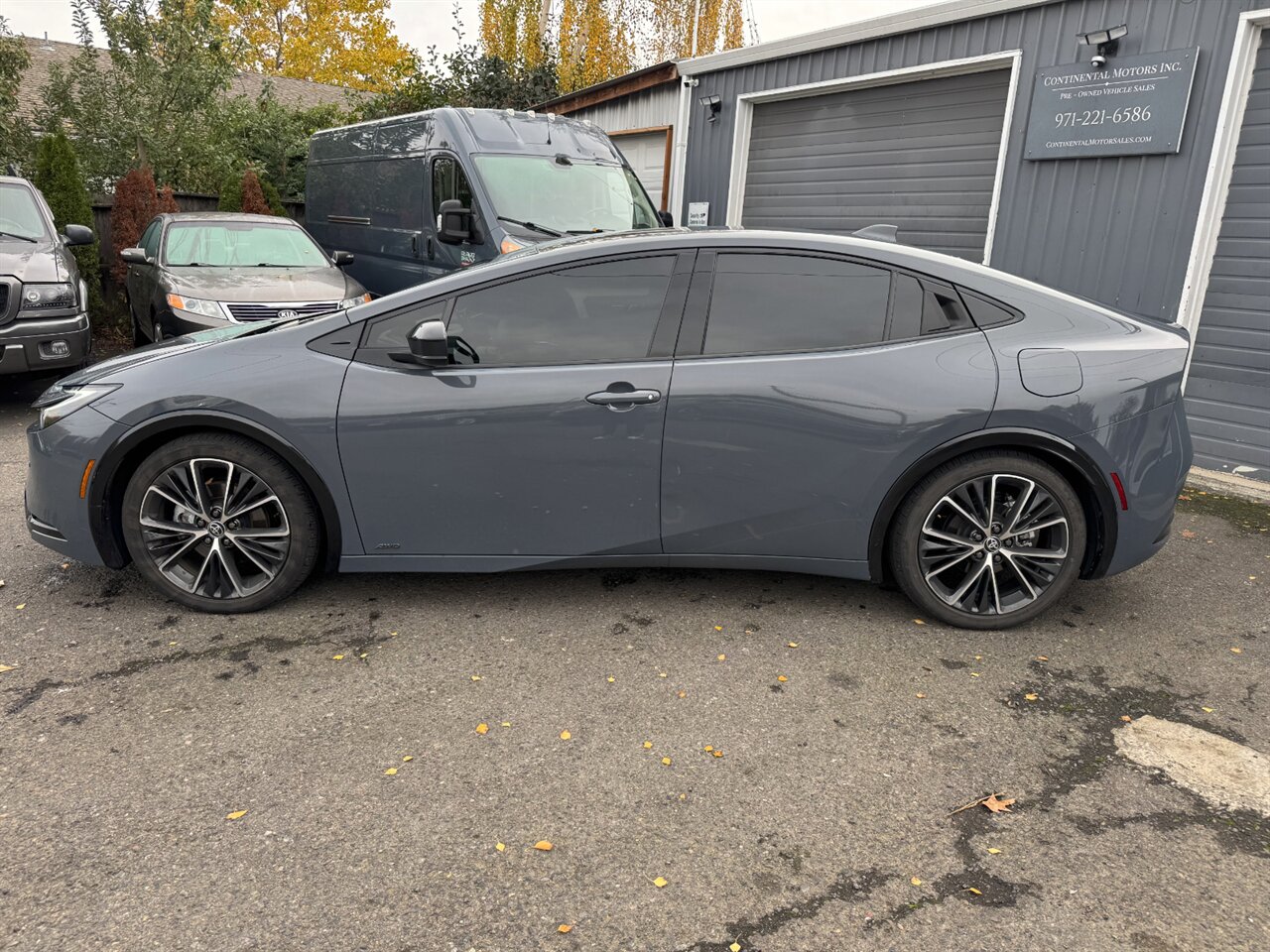2024 Toyota Prius XLE AWD   - Photo 13 - Portland, OR 97211