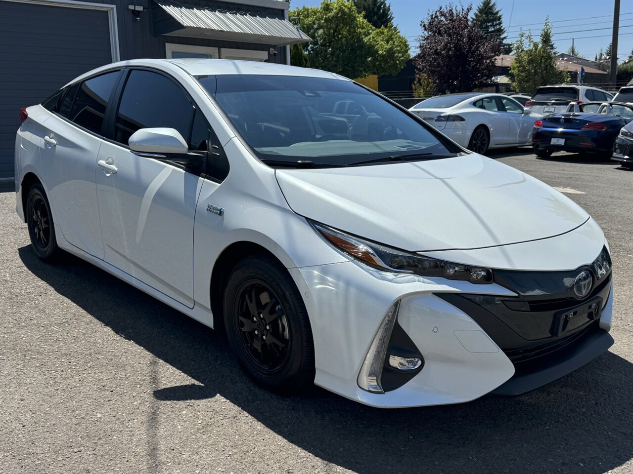 2021 Toyota Prius Prime Limited ONLY 31K MILES - Photo 5 - Portland, OR 97211