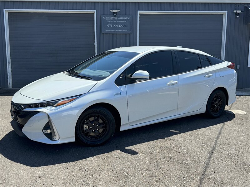 2021 Toyota Prius Prime Limited ONLY 31K MILES  
