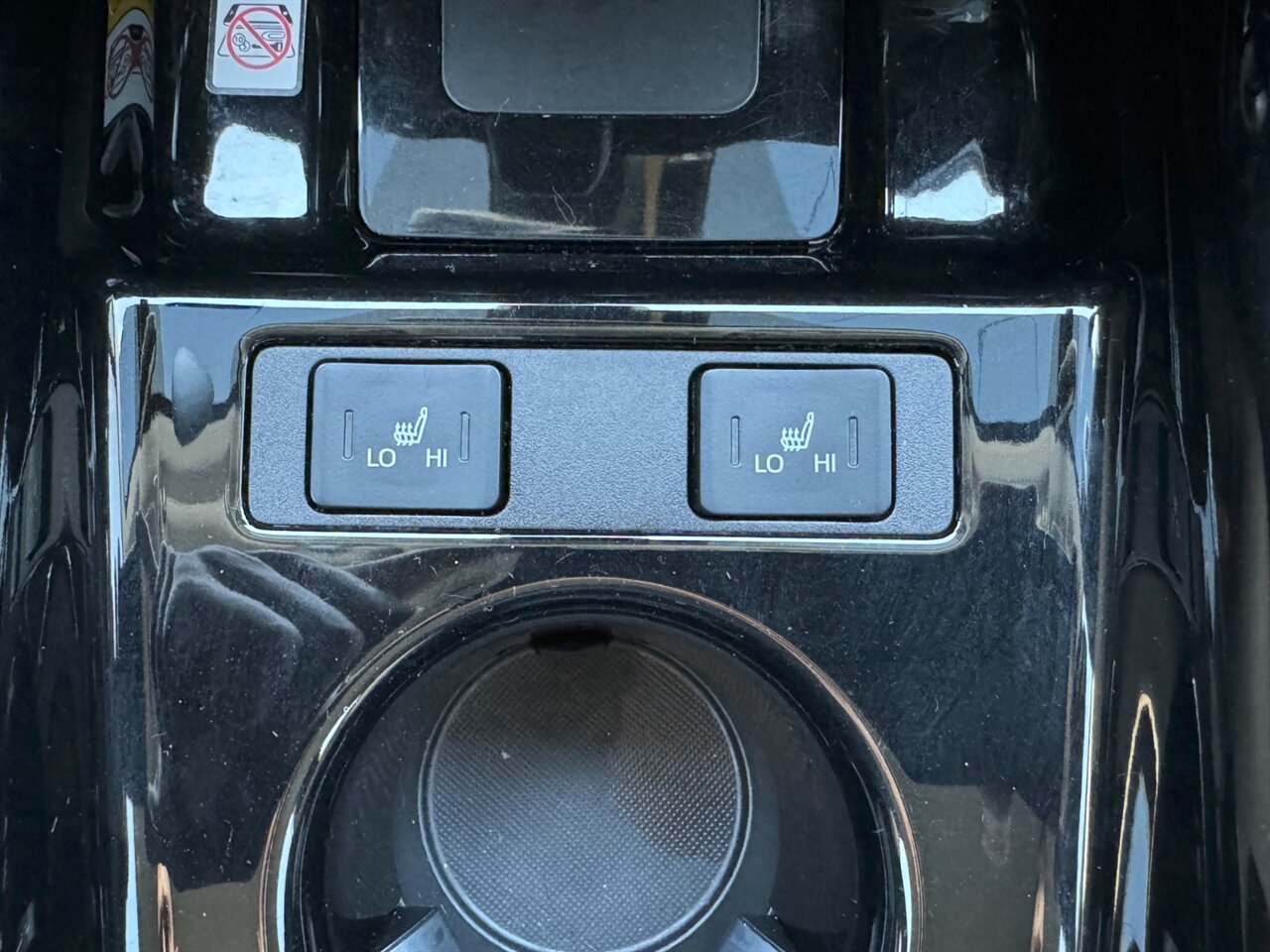 2021 Toyota Prius Prime Limited ONLY 31K MILES - Photo 21 - Portland, OR 97211