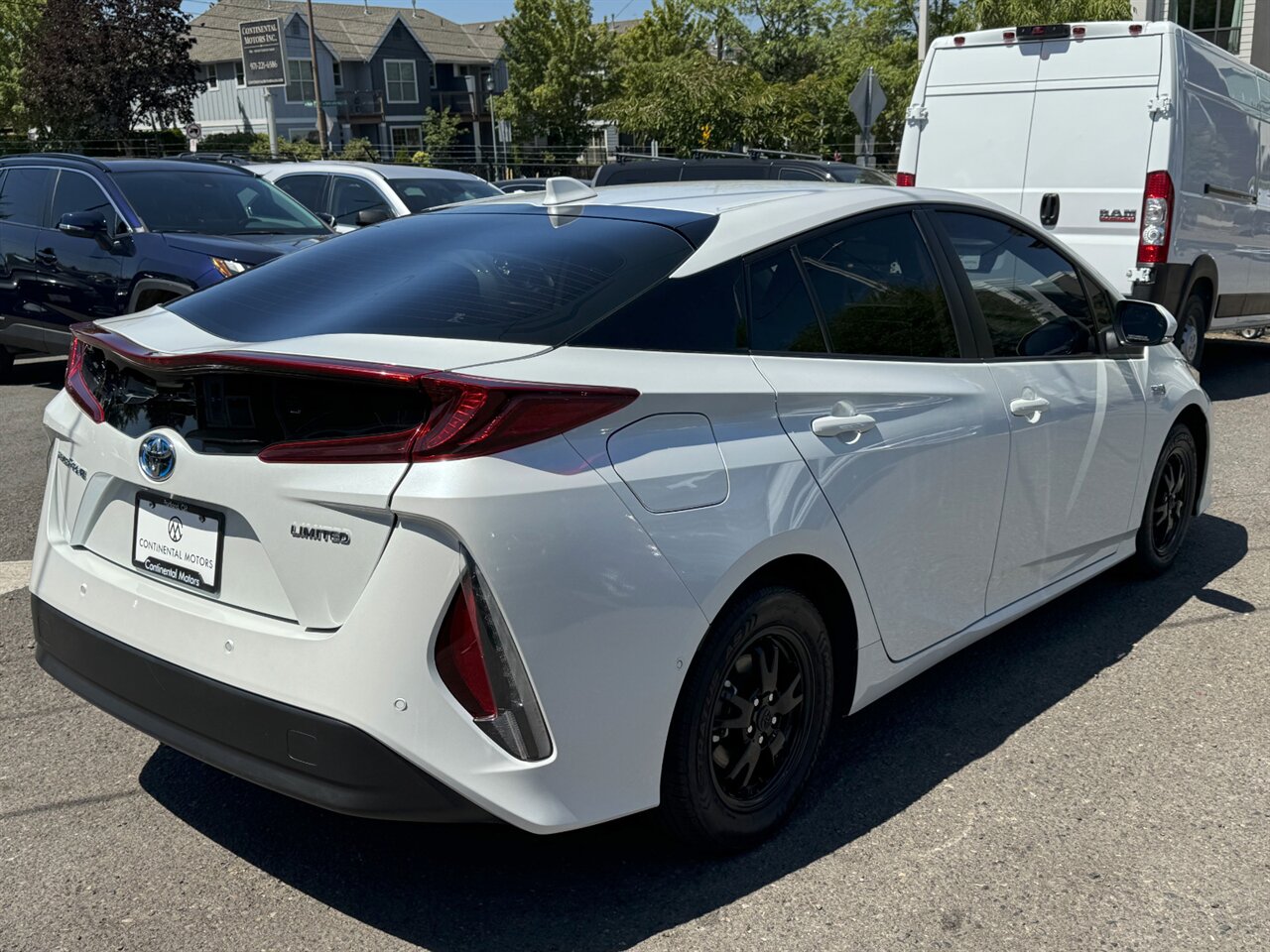 2021 Toyota Prius Prime Limited ONLY 31K MILES - Photo 7 - Portland, OR 97211
