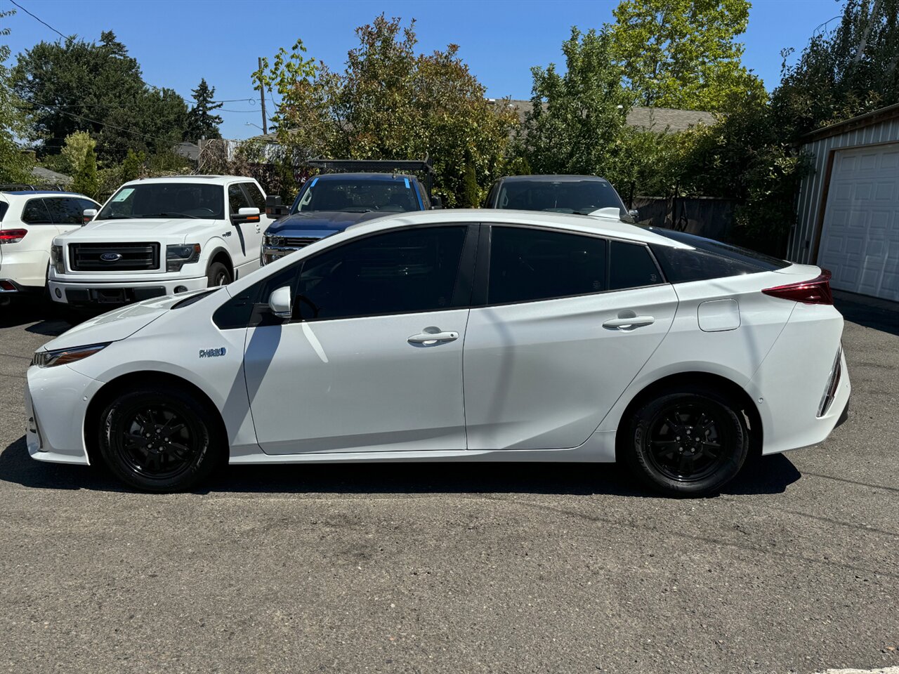 2021 Toyota Prius Prime Limited ONLY 31K MILES - Photo 10 - Portland, OR 97211