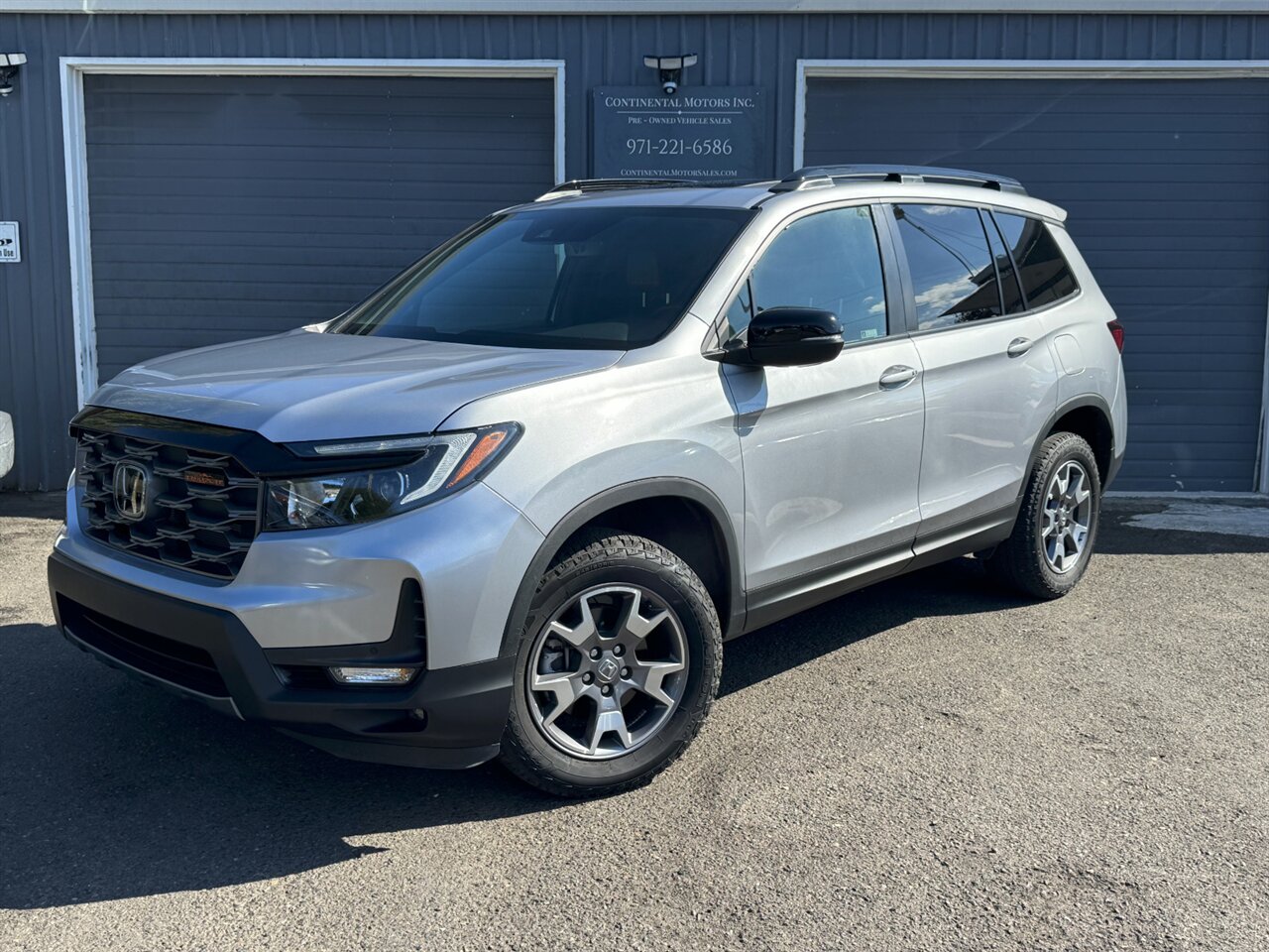 2023 Honda Passport TrailSport AWD ADAPTIVE CRUISE - Photo 1 - Portland, OR 97211