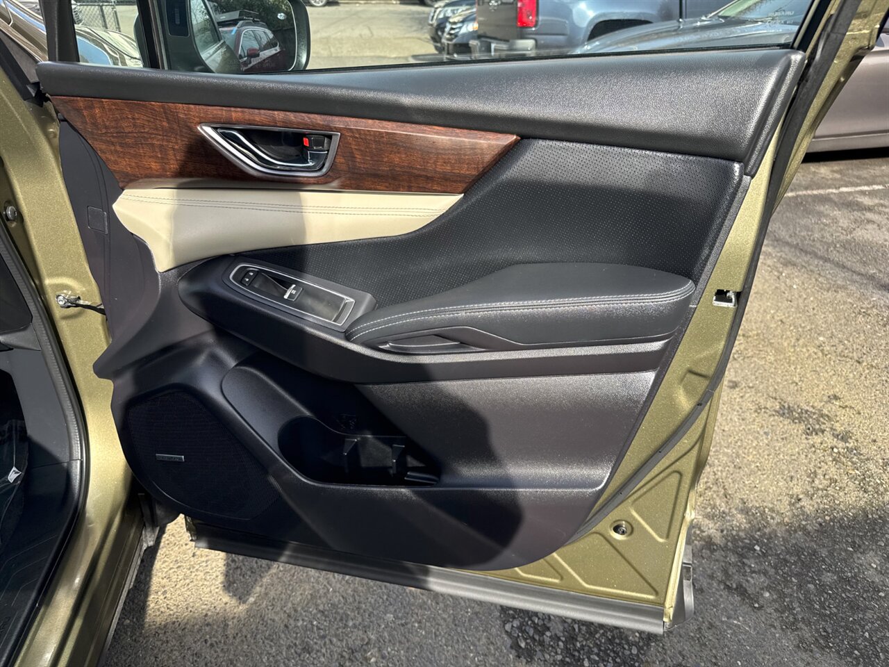 2022 Subaru Ascent Touring   - Photo 21 - Portland, OR 97211