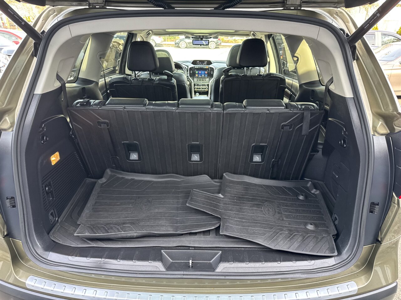 2022 Subaru Ascent Touring   - Photo 16 - Portland, OR 97211