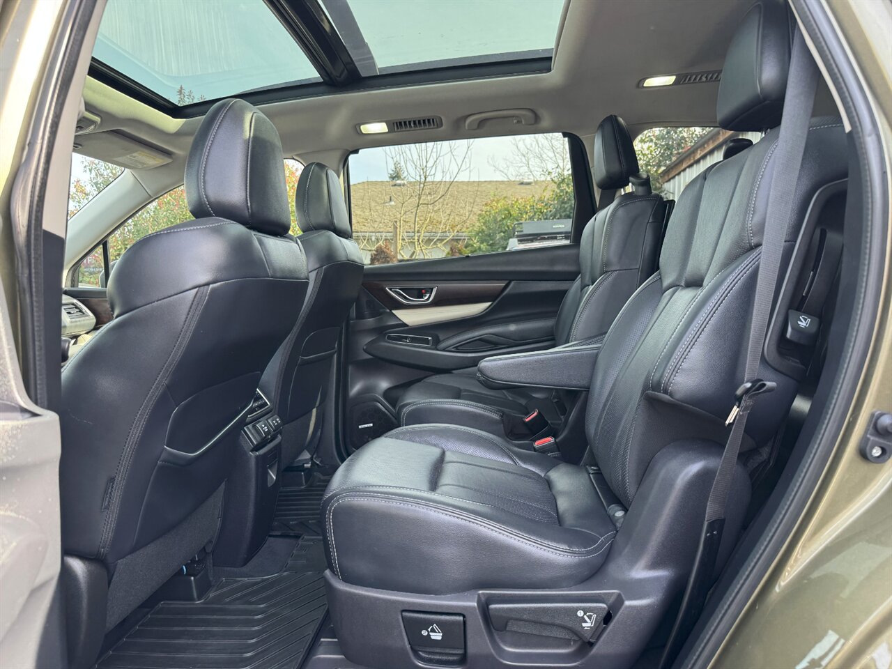 2022 Subaru Ascent Touring   - Photo 13 - Portland, OR 97211