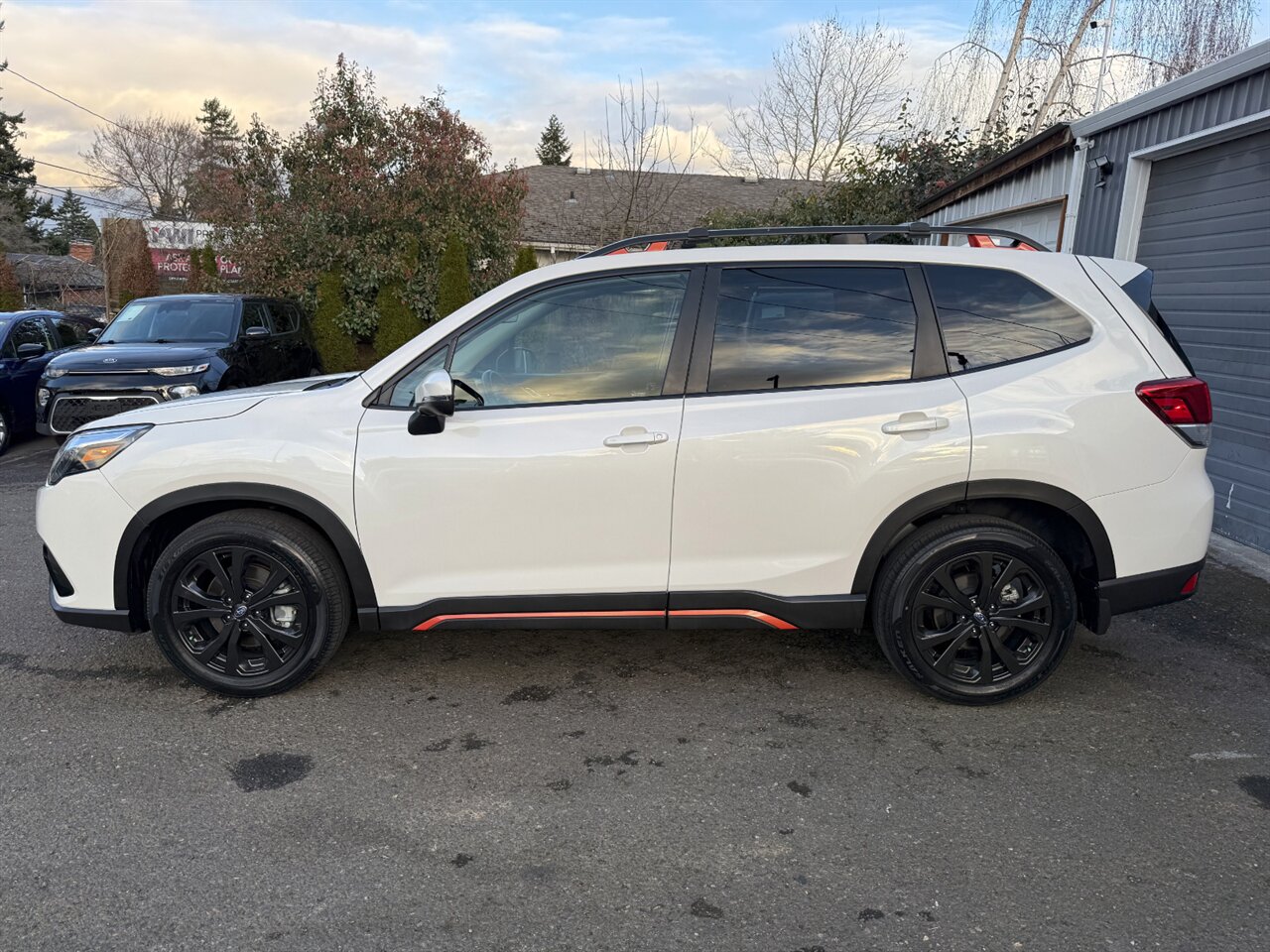 2023 Subaru Forester Sport ADAPTIVE CRUISE ONLY 25K MILES   - Photo 4 - Portland, OR 97211