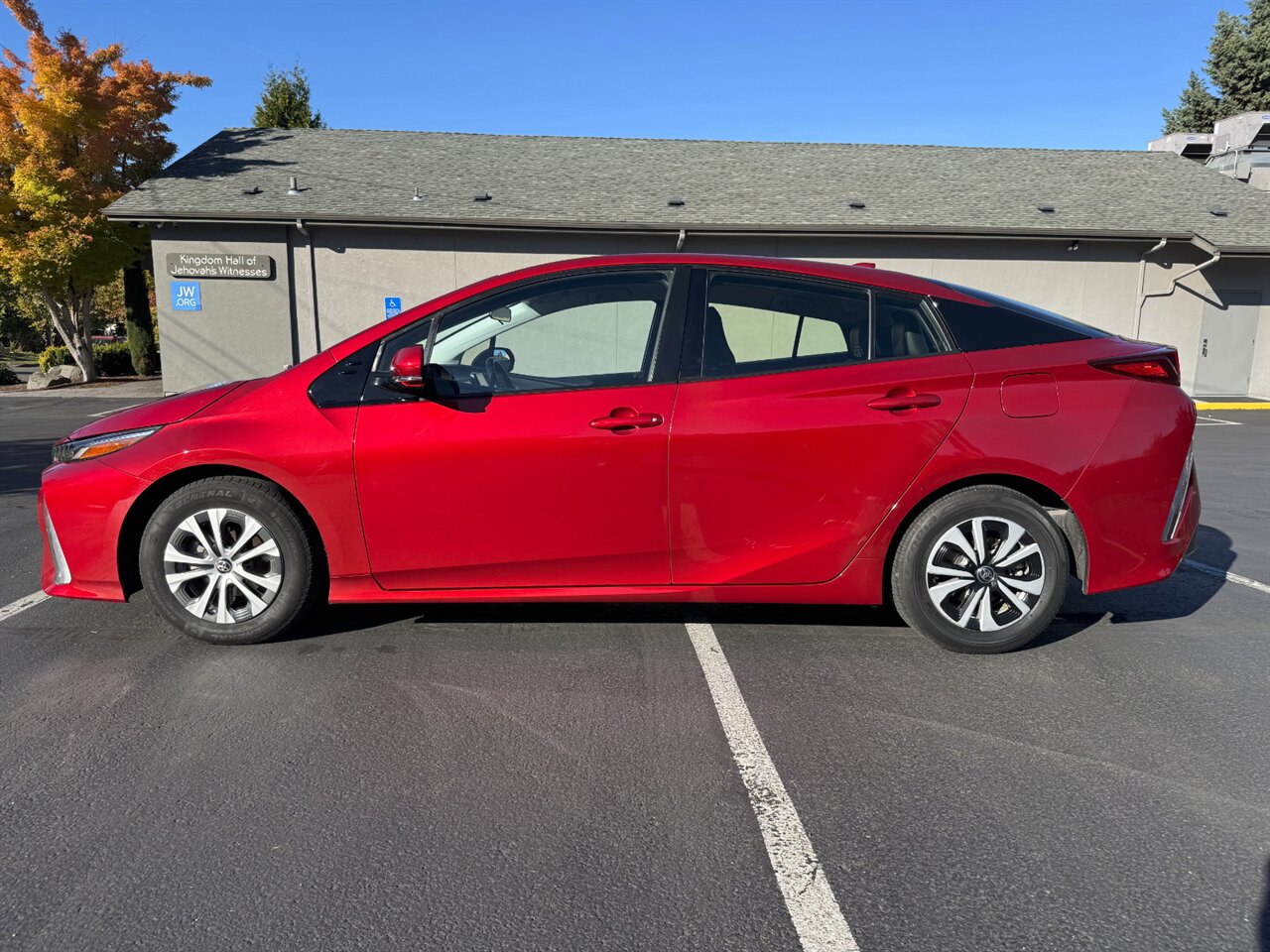 2017 Toyota Prius Prime 5K OFF WITH CHARGE AHEAD VOUCHER - Photo 4 - Portland, OR 97211