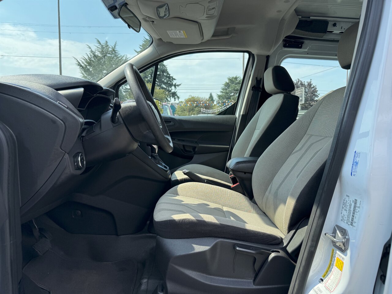 2016 Ford Transit Connect XL   - Photo 11 - Portland, OR 97211