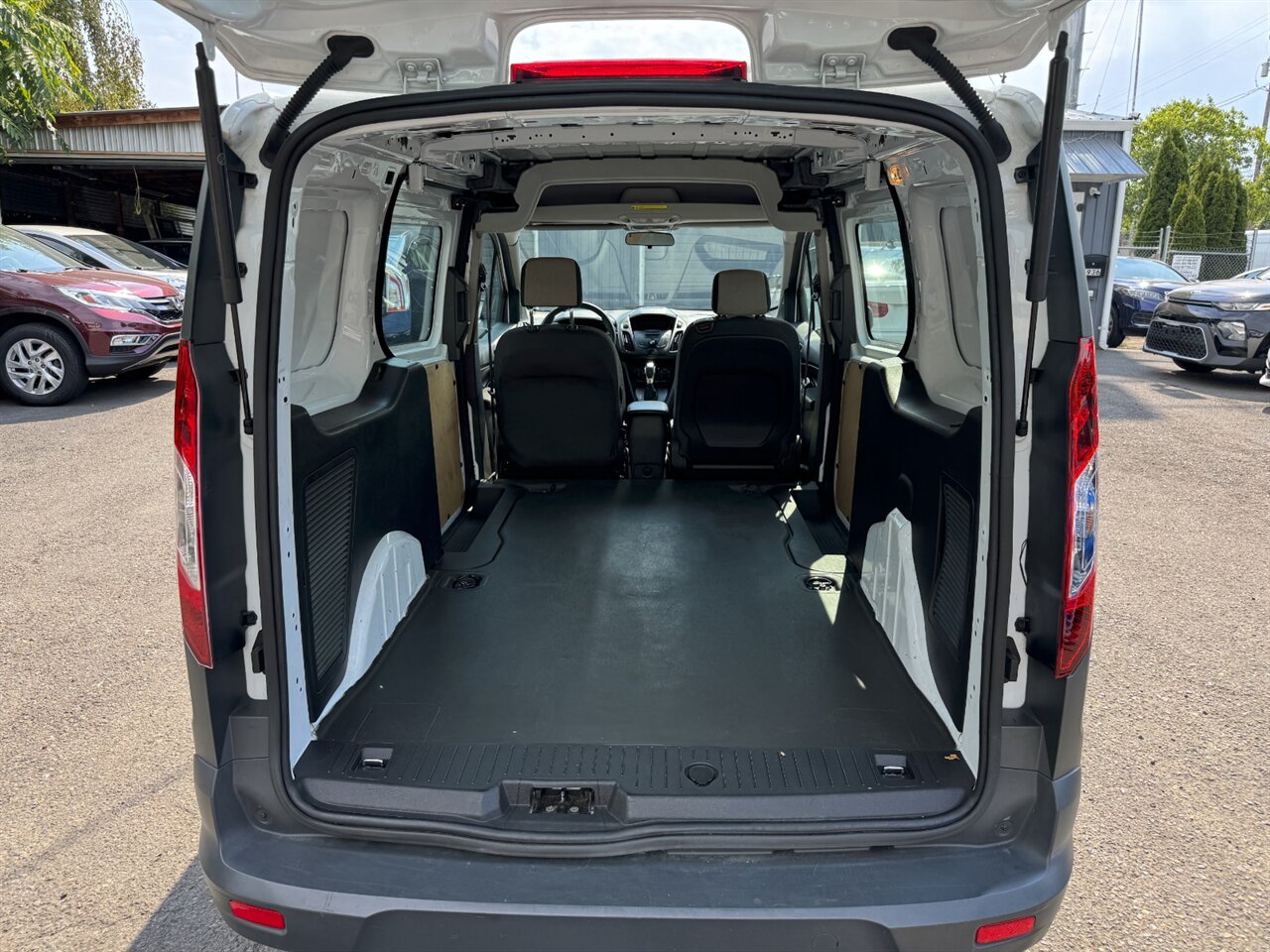 2016 Ford Transit Connect XL   - Photo 15 - Portland, OR 97211