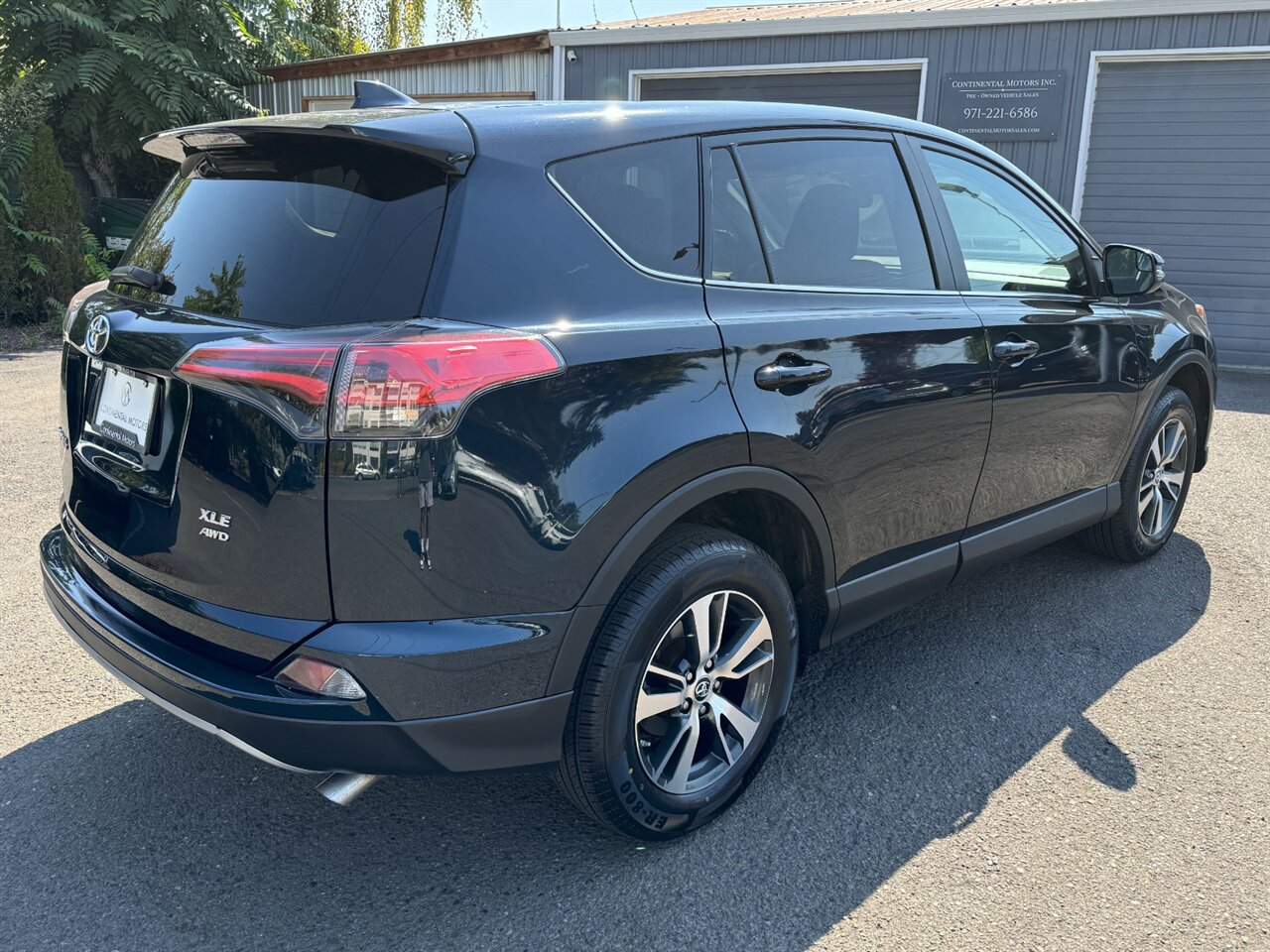 2018 Toyota RAV4 XLE AWD ADAPTIVE CRUISE BACKUP CAM   - Photo 7 - Portland, OR 97211