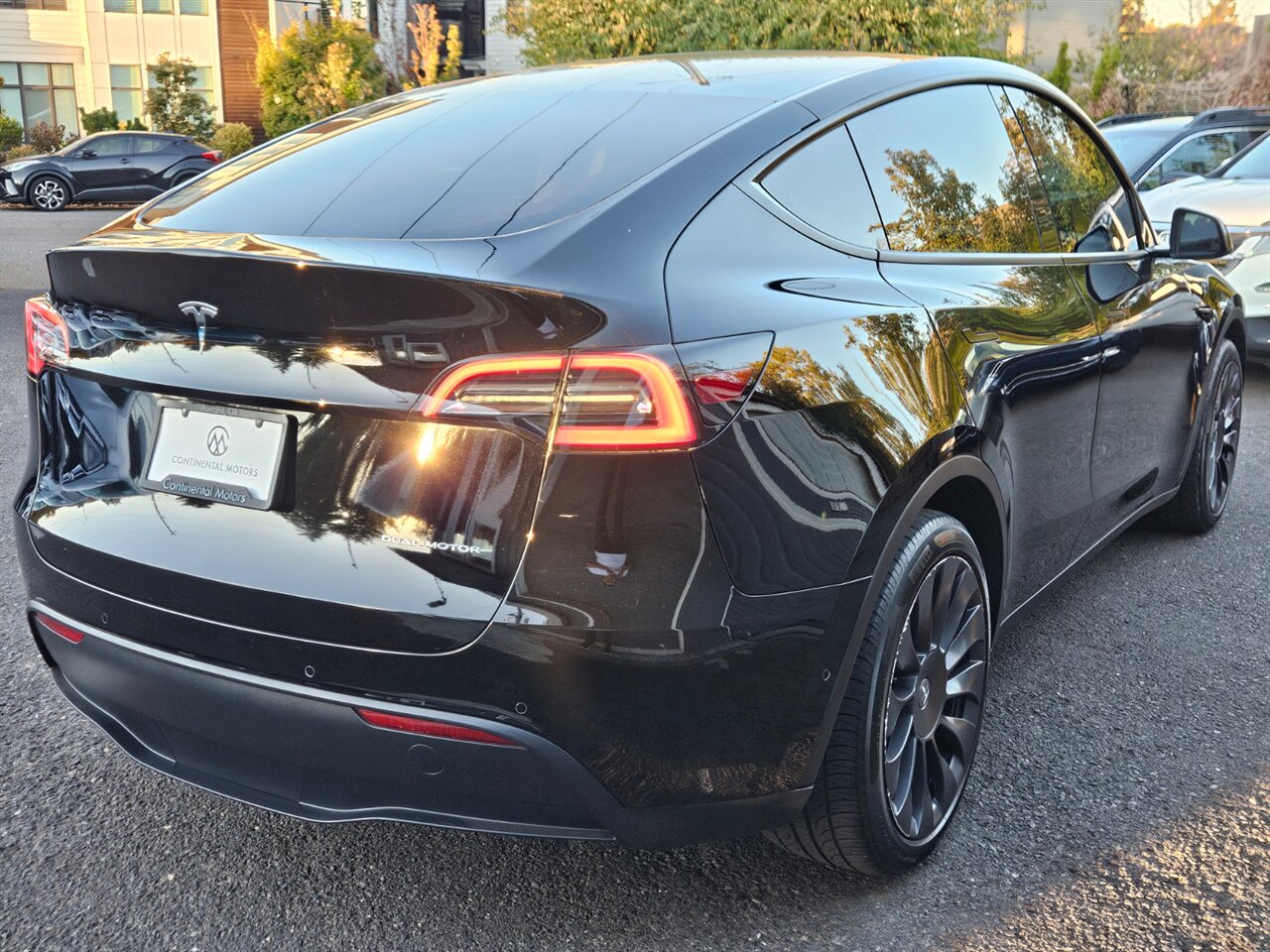 2022 Tesla Model Y Long Range Dual Motor QUALIFIES FOR REBATE   - Photo 6 - Portland, OR 97211
