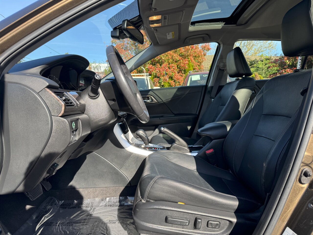 2017 Honda Accord Hybrid Touring 47 AVG MPG ADAPTIVE BLINDSPOT - Photo 11 - Portland, OR 97211