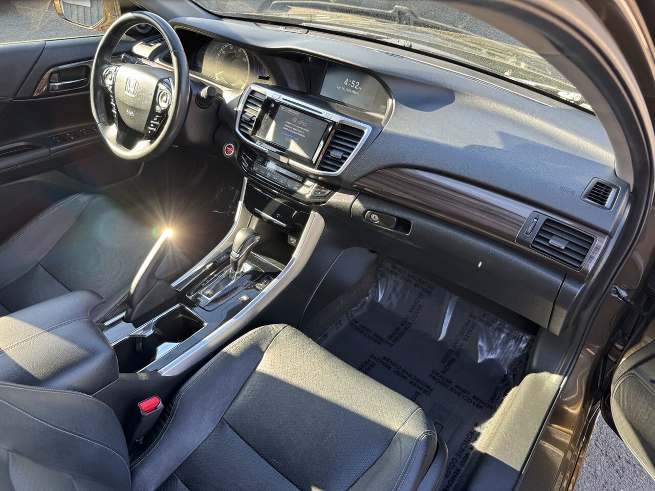 2017 Honda Accord Hybrid Touring 47 AVG MPG ADAPTIVE BLINDSPOT - Photo 17 - Portland, OR 97211