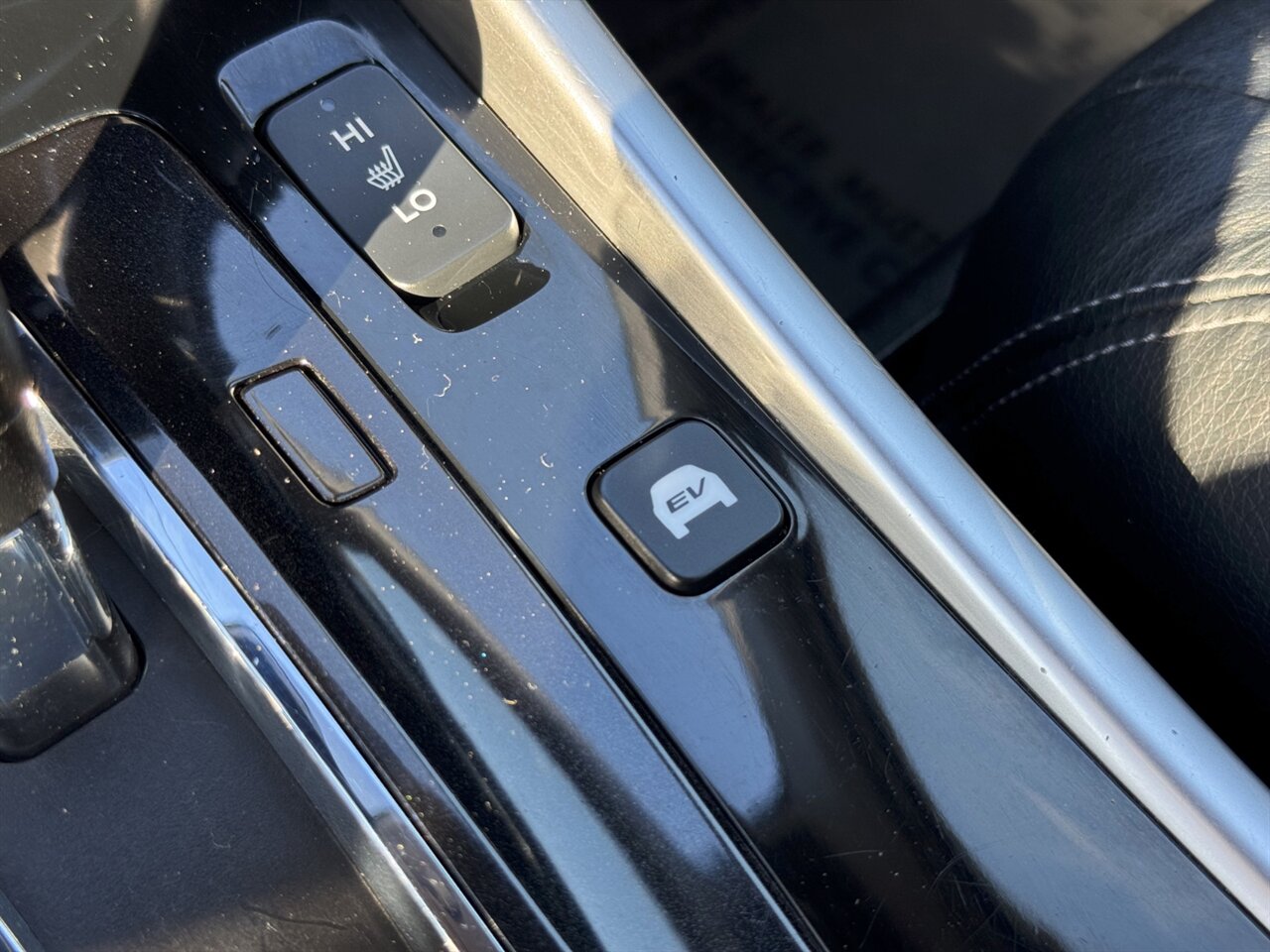 2017 Honda Accord Hybrid Touring 47 AVG MPG ADAPTIVE BLINDSPOT - Photo 27 - Portland, OR 97211